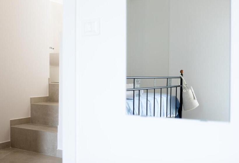 اتاق لوکس با بالکن, Fonte D Olio Conero Relais