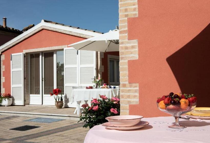 سوییت خانوادگی, Fonte D Olio Conero Relais