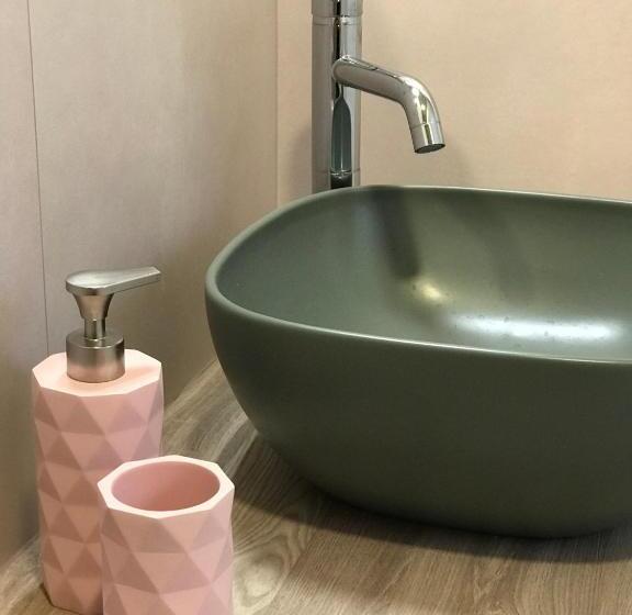 اتاق استاندارد اینتریور, Fonte D Olio Conero Relais