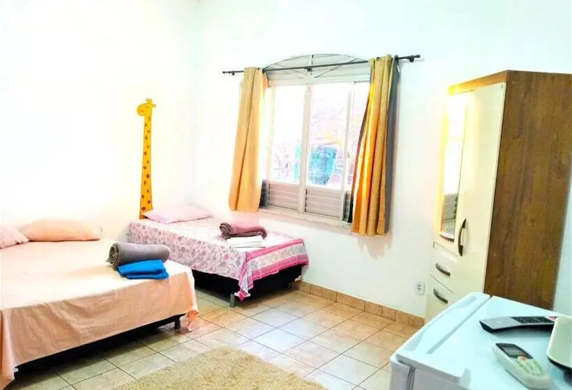 سوییت خانوادگی, Pousadas Casa Do Ivo   Santarém