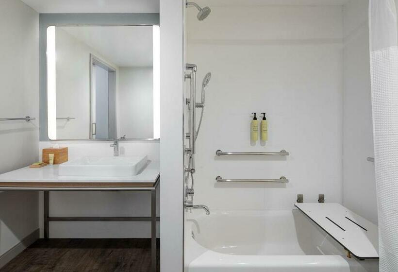 Standard Room City View