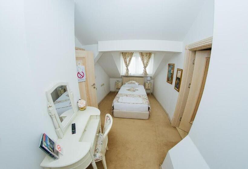 اتاق استاندارد یک نفره, Garni Hotel Andric