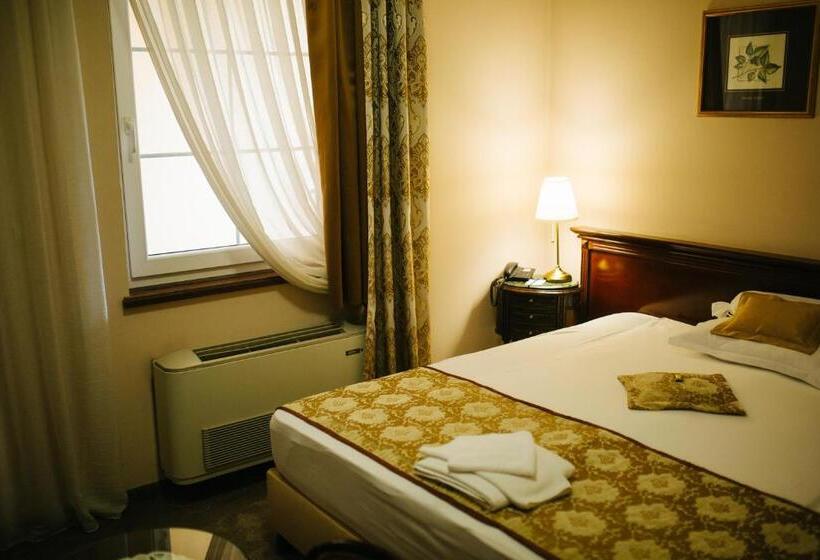 اتاق لوکس یک تخته, Garni Hotel Andric