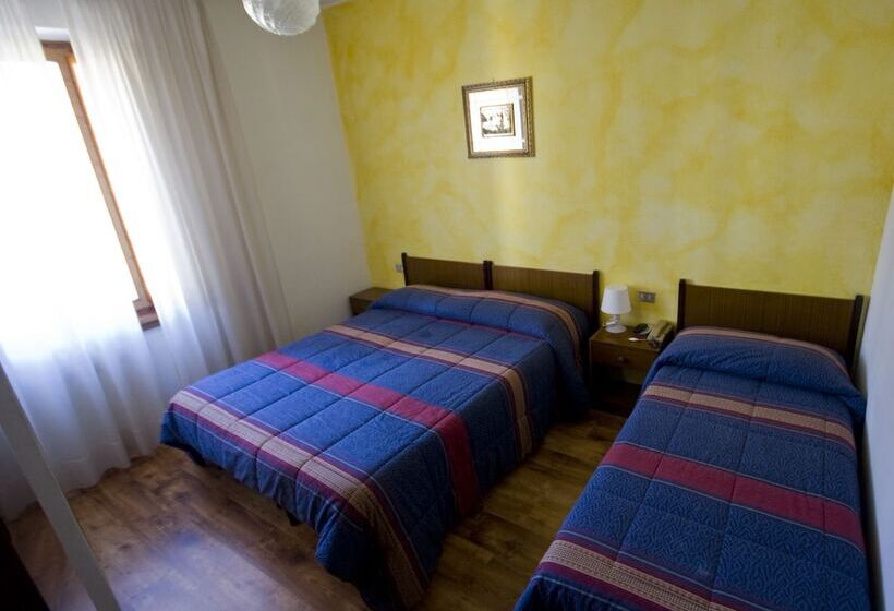 חדר סטנדרט לשלושה, B&b Edelweiss