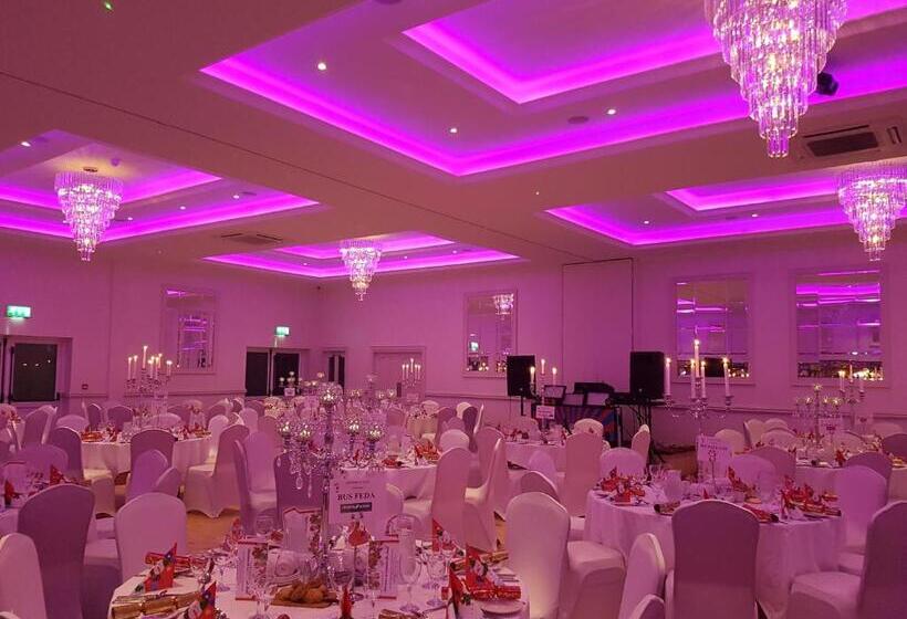 غرفة قياسية, Caisleain Oir