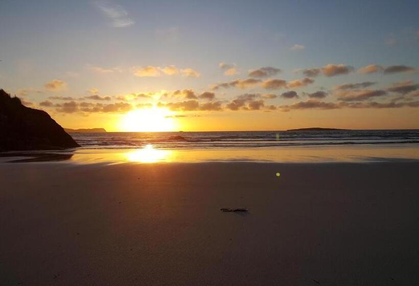 غرفة قياسية, Caisleain Oir