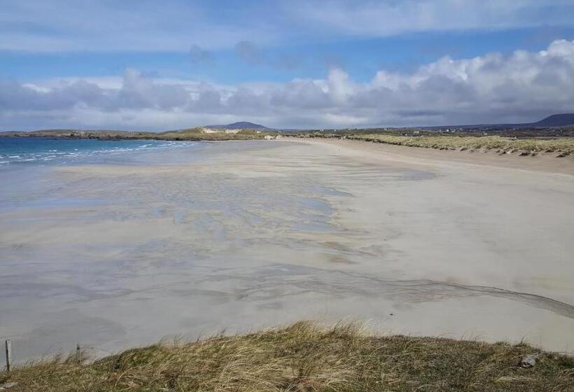 غرفة قياسية, Caisleain Oir