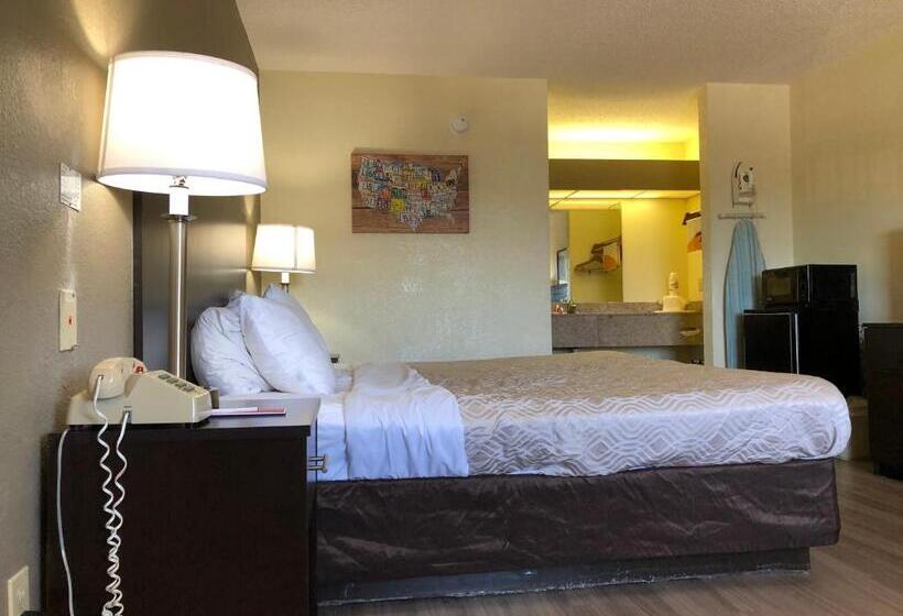 اتاق استاندارد با تخت بزرگ, Econo Lodge