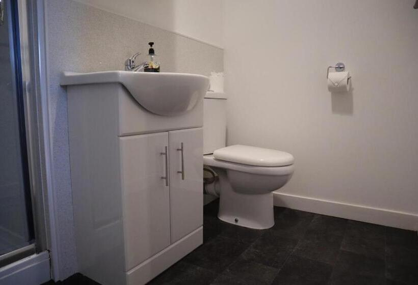 חדר אקונומי, Harbourside