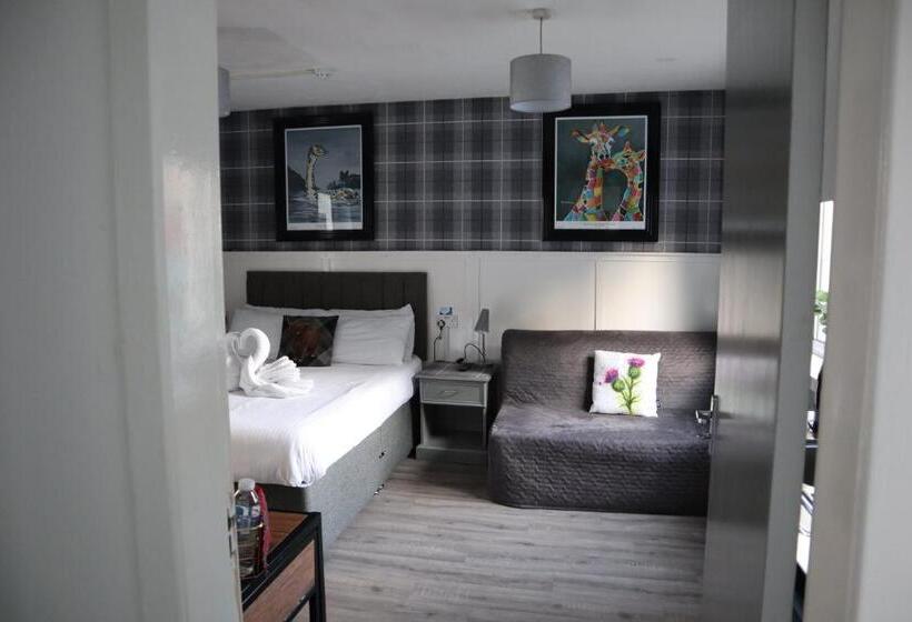 סטודיו משפחתי, Harbourside