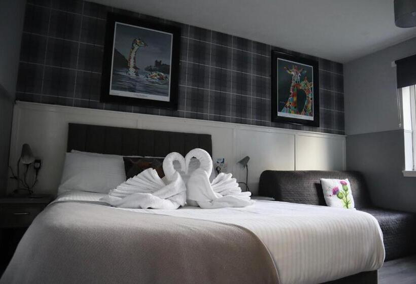 סטודיו משפחתי, Harbourside