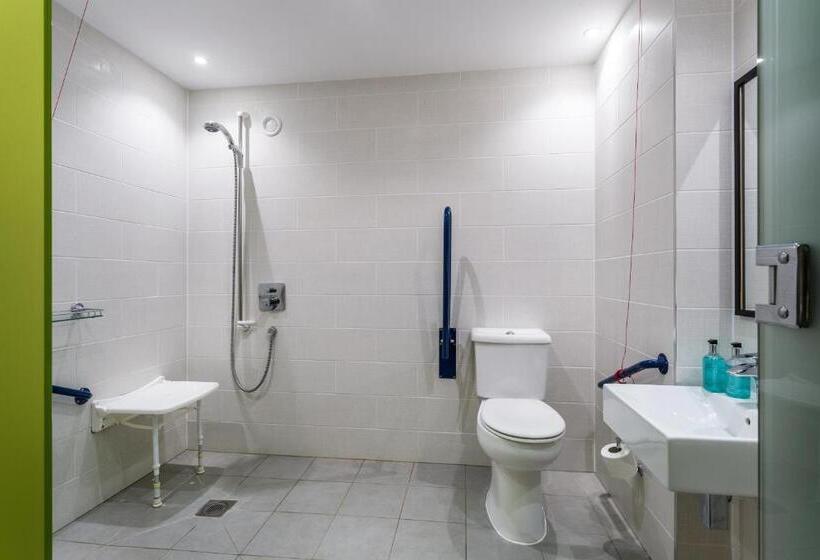 适合残疾人使用的标准间, Holiday Inn Sittingbourne, An Ihg