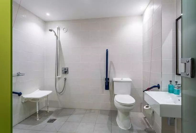 身障者適用スタンダードルーム, Holiday Inn Sittingbourne, An Ihg
