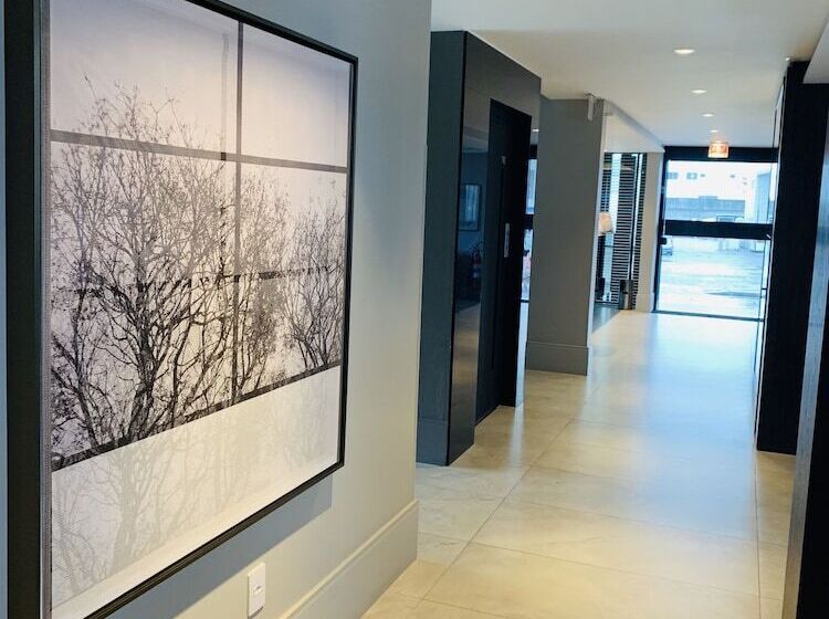 デラックスルーム, Kennedy