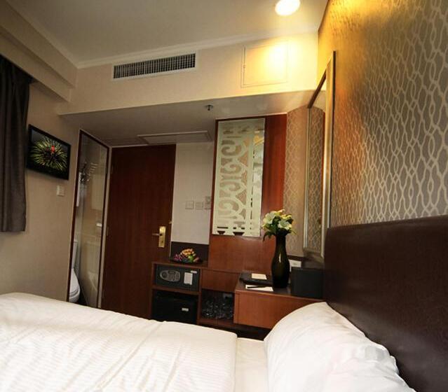 اتاق استاندارد, Lander Hotel Prince Edward