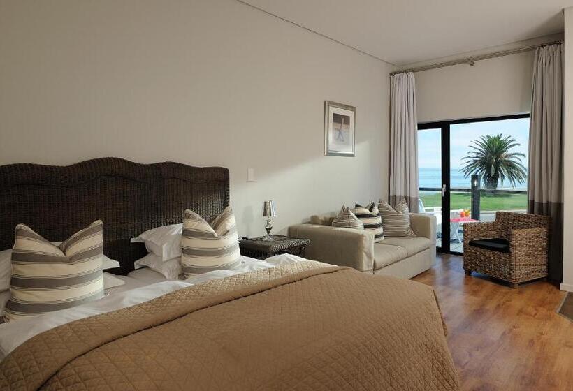 Comfort Room, Oyster Box Guesthouse