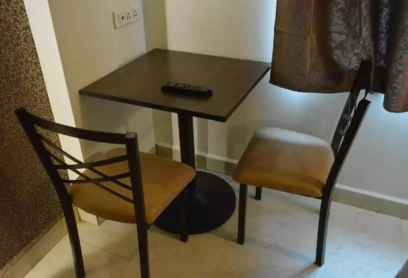 اتاق استاندارد, Roundcube Guest House