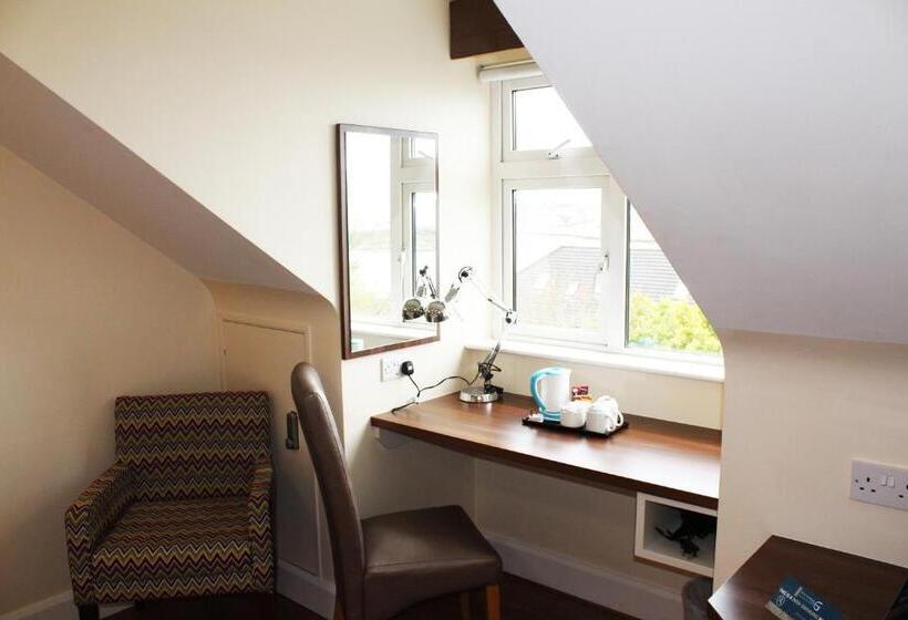 四人标准间, St. Judes Lodge B&b