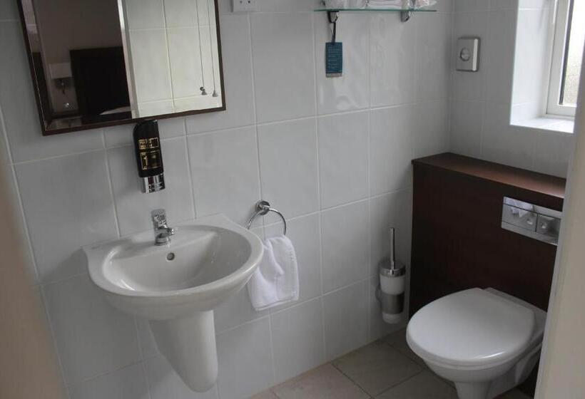 四人标准间, St. Judes Lodge B&b