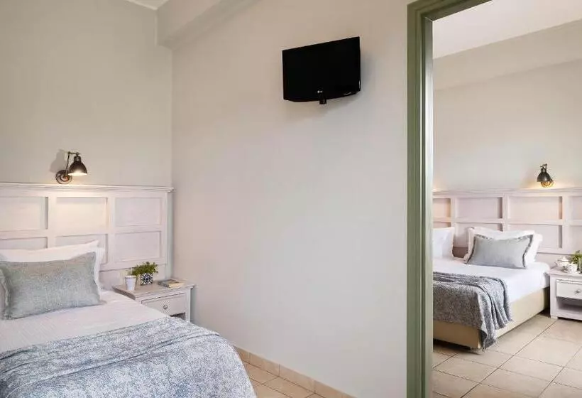 Triple Room Sea View, Tourist Boutique