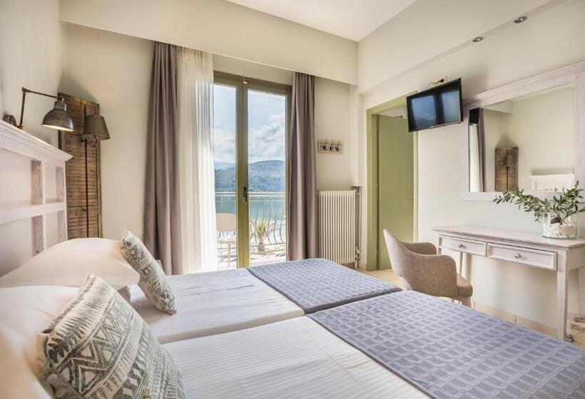 Triple Room Sea View, Tourist Boutique
