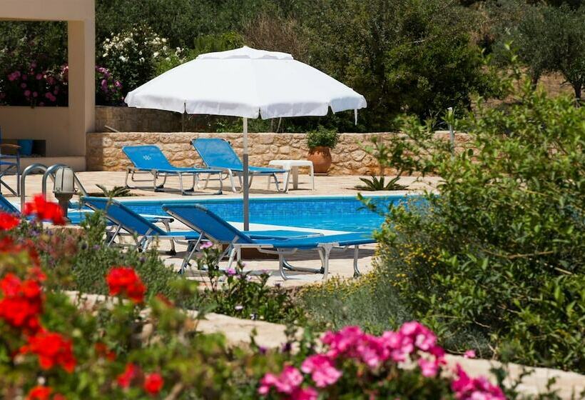 Family Suite, Apartments Hotel & Studios, Xifoupolis