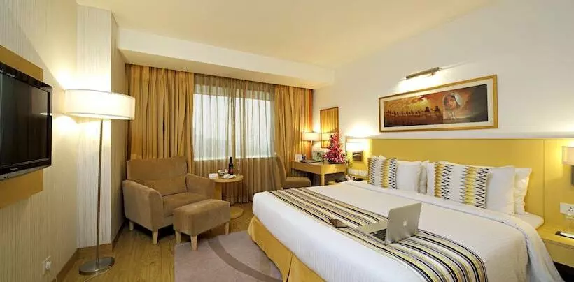 デラックスルーム, Zone Connect By The Park Saket New Delhi