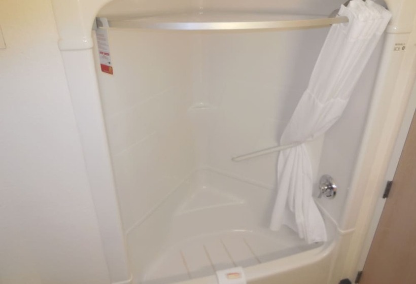 غرفه قياسيه سريرين مزدوجين, Super 8 By Wyndham Sault Ste. Marie