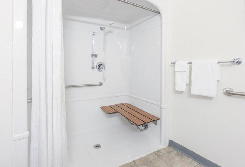 סוויטה מותאמת לאדם עם מוגבלויות, Super 8 By Wyndham Sault Ste. Marie