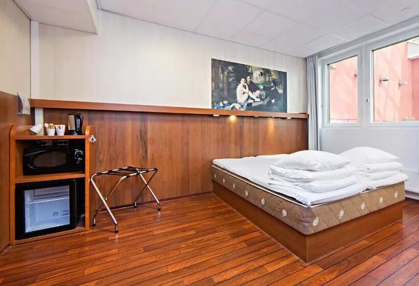 スタンダードルーム, Omena Hotel Helsinki City Centre