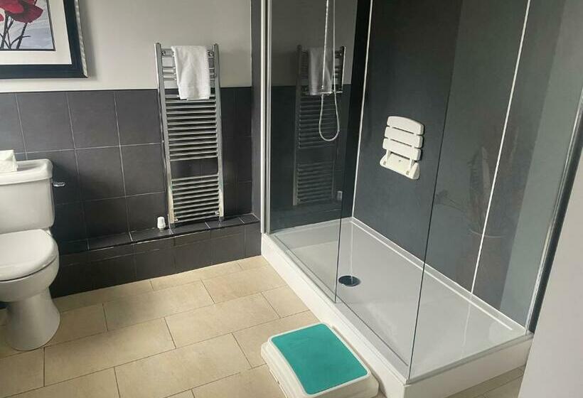 스탠다드 룸, The Moorings