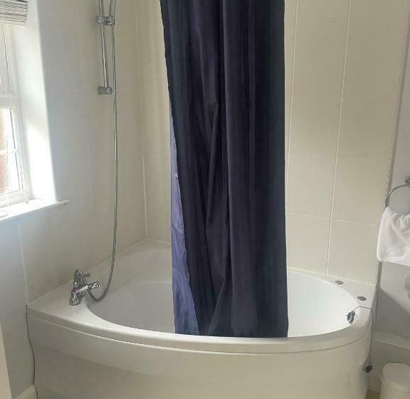 스탠다드 룸, The Moorings