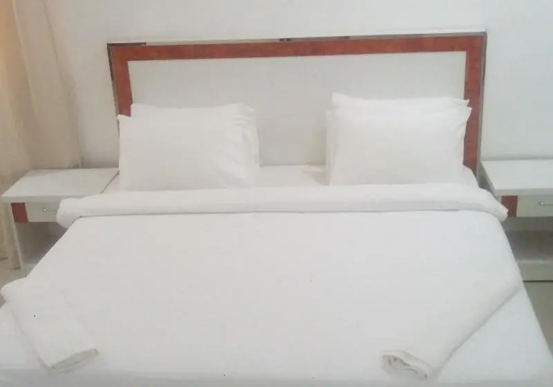 キングサイドベッドのスタンダードワンルーム, Residencial Africa,lda Nampula