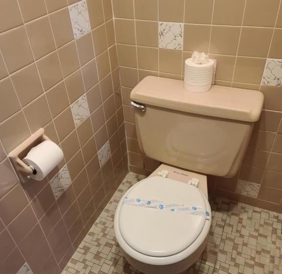 اتاق استاندارد, Royal Crest Inn   Hampton Beach