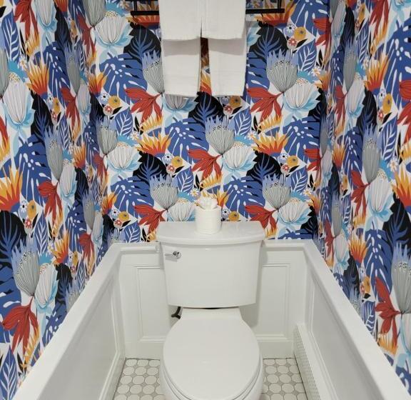 اتاق لوکس با تخت بزرگ, Royal Crest Inn   Hampton Beach