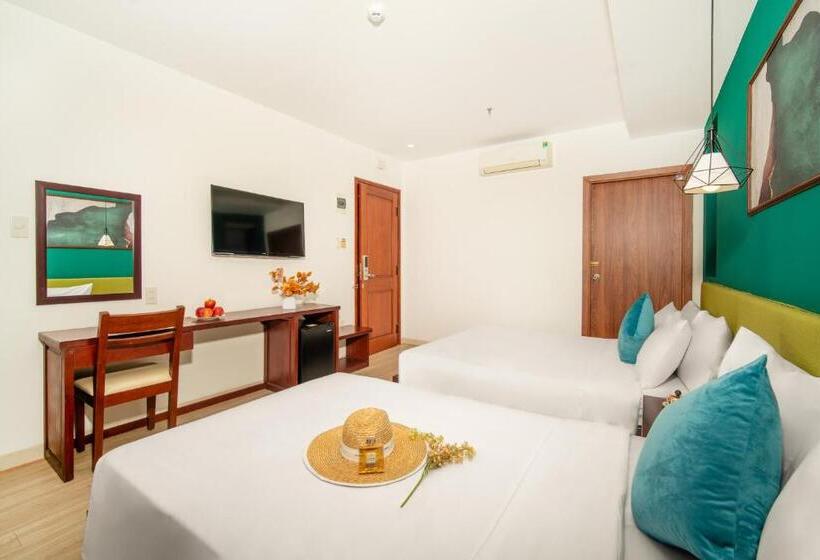 اتاق لوکس, May Beach