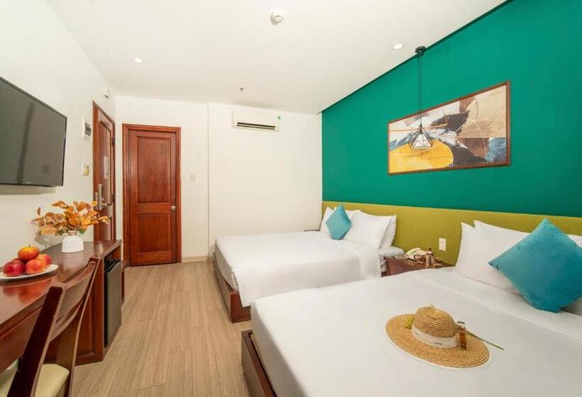 اتاق لوکس خانوادگی, May Beach