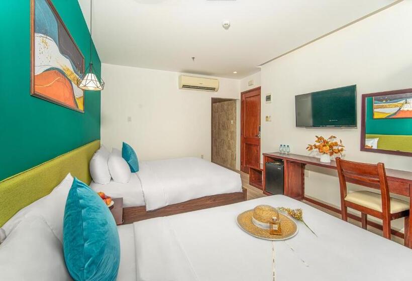 اتاق لوکس خانوادگی, May Beach