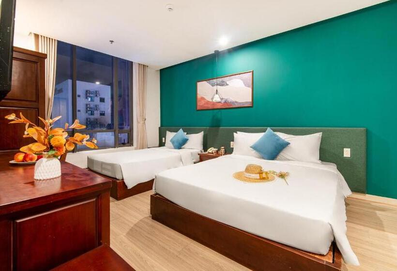 اتاق لوکس خانوادگی, May Beach