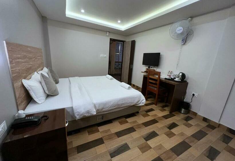 חדר סטנדרט, The Phoenix Residency