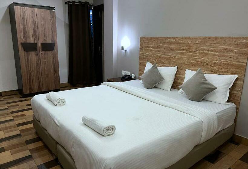 Номер Стандарт, The Phoenix Residency