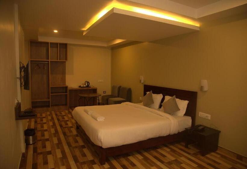 חדר סופריור, The Phoenix Residency