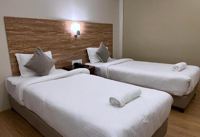 חדר דלוקס, The Phoenix Residency