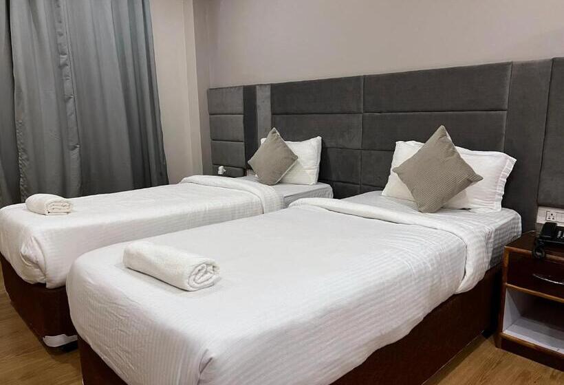 חדר דלוקס, The Phoenix Residency