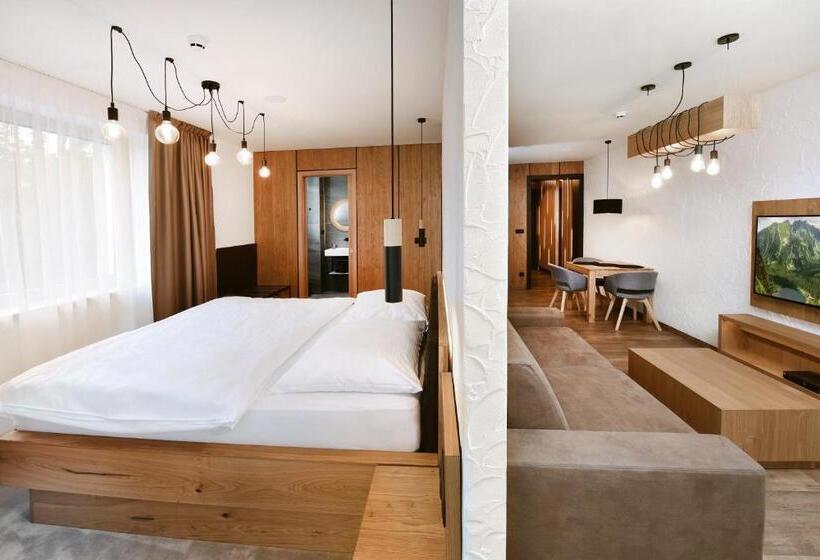 디럭스 스튜디오, Aplend Hotel Ovruč