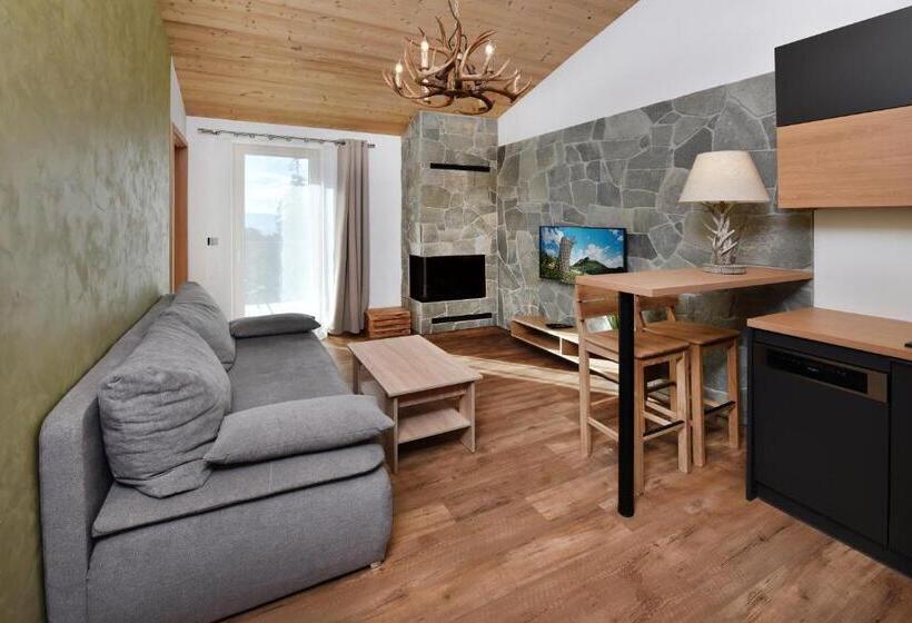 דירה בת חדר שינה 1 עם מרפסת, Aplend Hotel Ovruč