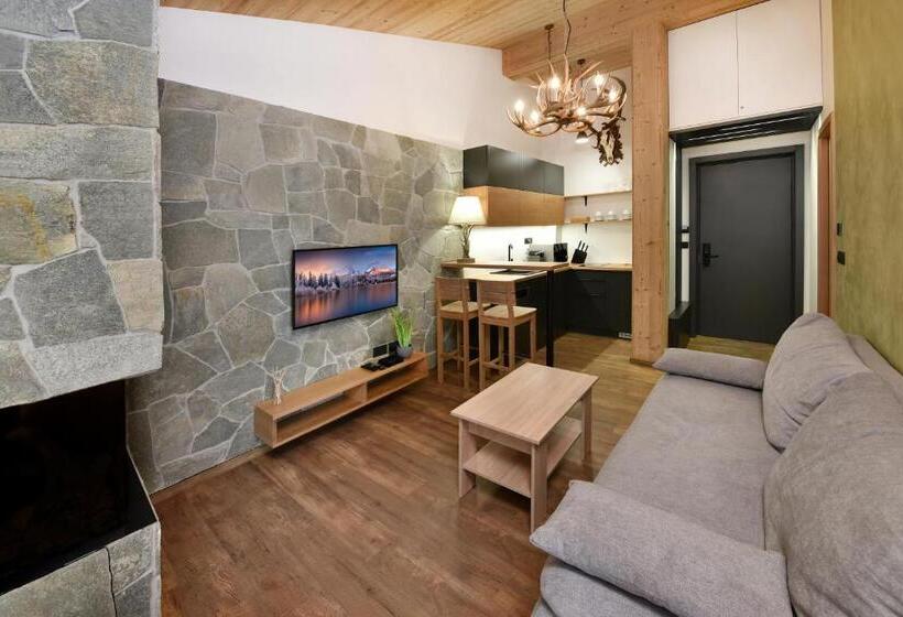 דירה בת חדר שינה 1 עם מרפסת, Aplend Hotel Ovruč