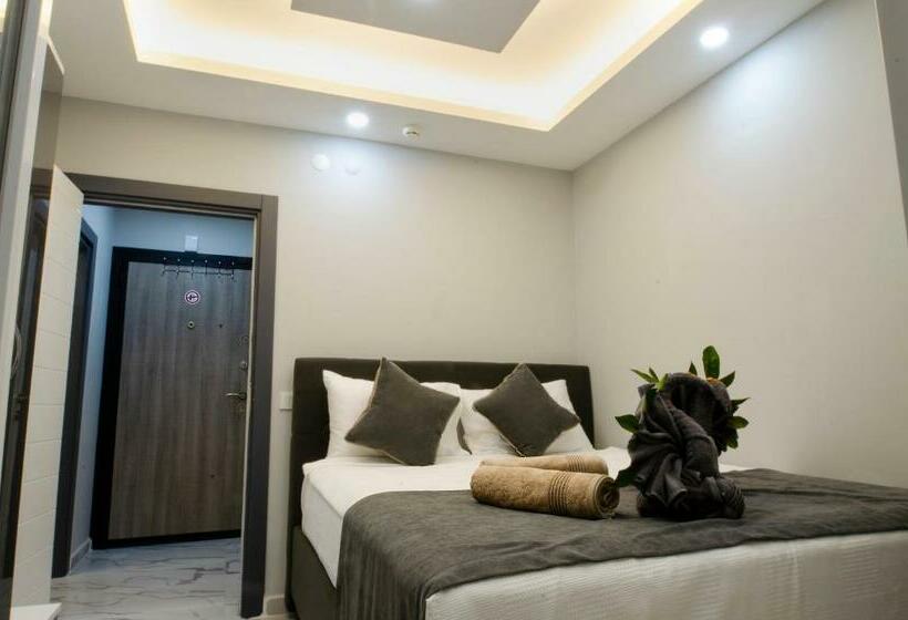 Quarto Triplo Deluxe, Roxapart