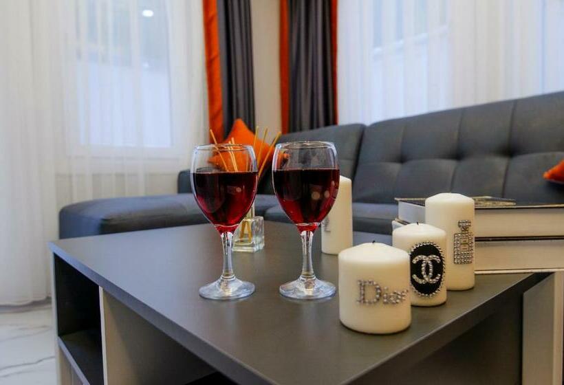 Quarto Triplo Deluxe, Roxapart