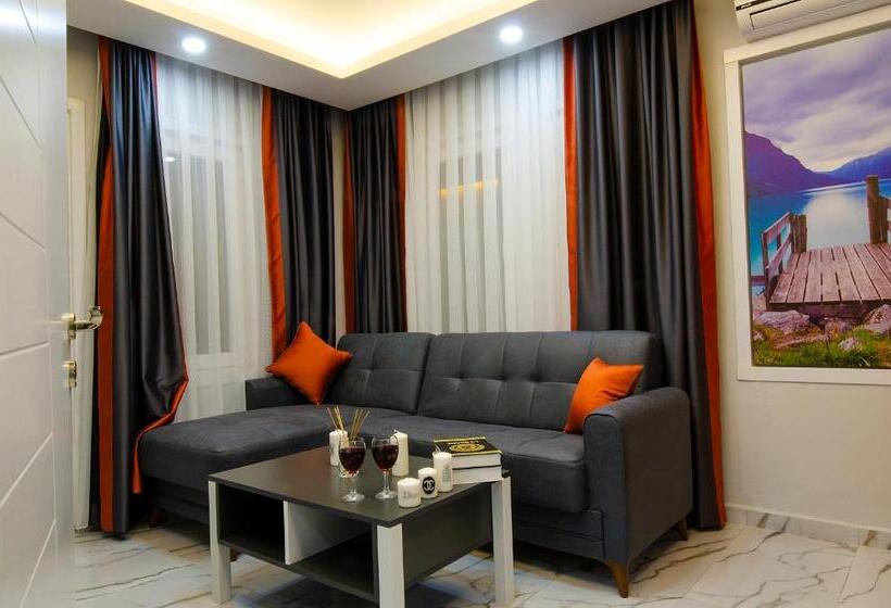 Трехместный Номер Deluxe, Roxapart